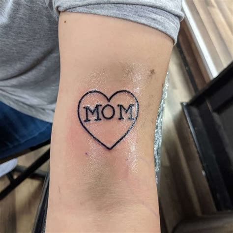 tattoo of mom's name|heartfelt mother tattoo.